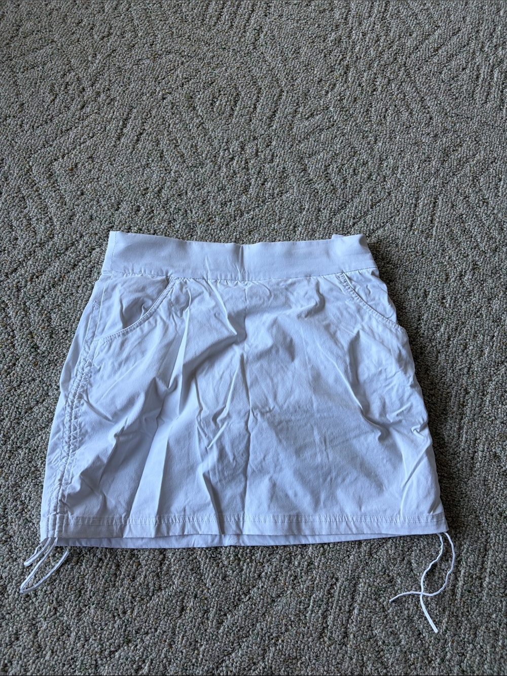 Columbia White Women's Skort with Drawstring Hem
